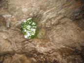 2006 р. Інтер’єр вікна у церкві