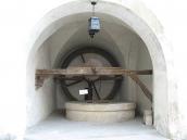 2006 р. Ніша з колодязем