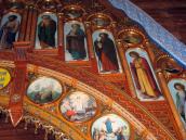 Права частина іконостаса