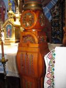 Різьблена база колони ківорія