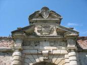 2006 р. Фронтон над брамою. Вигляд з…