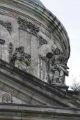 Скульптури на фронтоні (2)