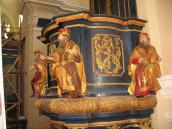 Балюстрада зі скульптурами