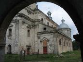 2008 р. Південний фасад. Вигляд крізь…