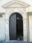 2010 р. Бічний портал