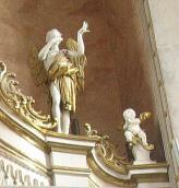 Скульптури на органі