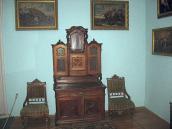 2016 р. Пристінний стіл та крісла