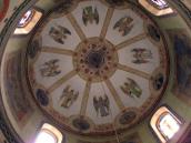 Інтер’єр купола над навою