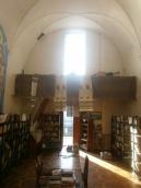 Фрагмент інтер’єра зі входом