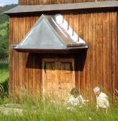 Чільна стіна бабинця