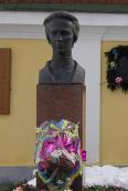 2007 р. Бюст Лесі Українки
