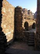 2004 р. Закапелок між східним муром…