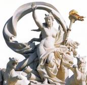 Богиня зі смолоскипом