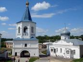 2008 р. Дзвіниця і трапезна