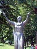 Півпостать