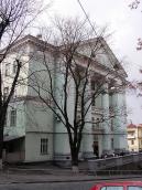 2007 р. Головний фасад в ракурсі