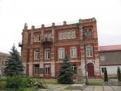 2011 р. Фасад по вул. Небесної Сотні