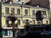 Головний фасад