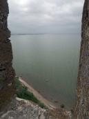 Вид на лиман крізь бійницю північного…