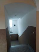 2021 р. Інтер’єр сходів на 2-й поверх