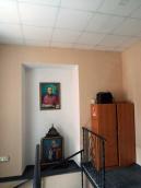 2021 р. Інтер’єр ніші над сходами