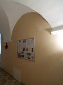 Глухе міжвіконня коридору 2-го поверху