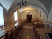 2021 р. Інтер’єр трапезної