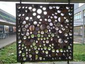 30. Скульптура у вигляді квадрату