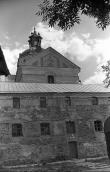 1987 р. Корпус келій і костел. Вигляд…