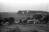 1989 р. Панорама села з церквою