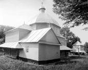 1990 р. Церква і дзвіниця. Вигляд з…