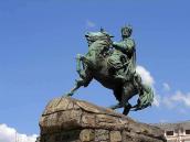 Постать на коні