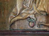 Змій з яблуком