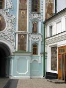 Нижня і цокольна частина північного…