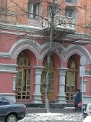 Фрагмент фасаду 1-го поверху