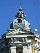 Купол над наріжним еркером