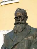 Півпостать