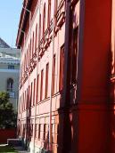 Фрагмент фасаду в ракурсі