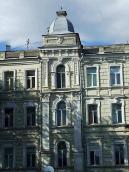 Центральна частина фасаду