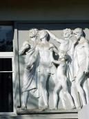 Горельєф “Атлети”