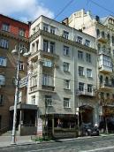 2007 р. Права частина головного фасаду