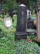 Могила В.Нагірного