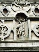 Нижня полоса, середня частина