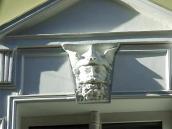 2007 р. Маскарон