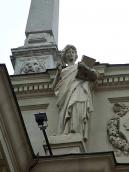 Ліва постать