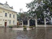 2007 р. Фрагмент центрального двору з…