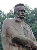 Півпостать