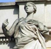 Півпостать