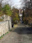 2007 р. Перспектива алеї (ліворуч –…