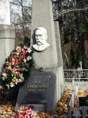 Могила Садовського М.К. (1856 – 1933)